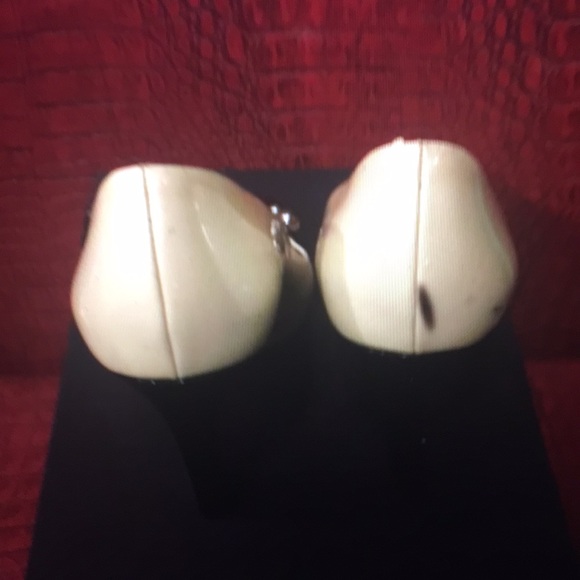 AUTHENTIC PRADA SHOE -PATENT LEATHER WHITE £ BLACK - Picture 2 of 8